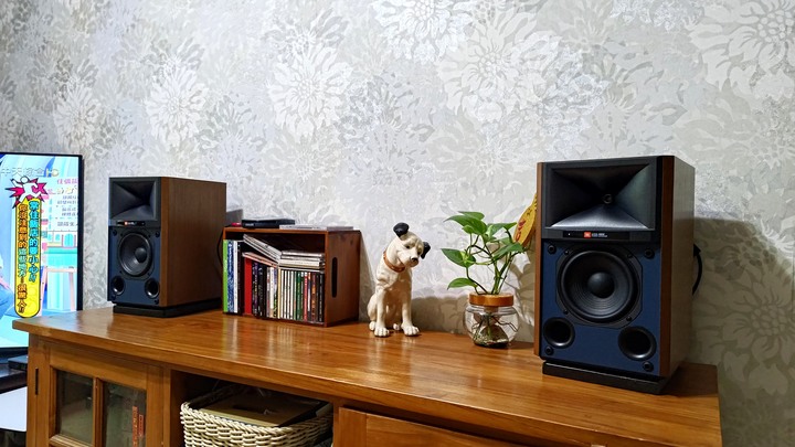 JBL4305P主動式無線喇叭小開箱