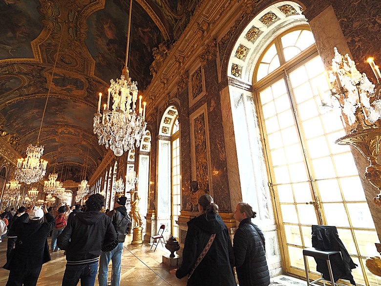 凡爾賽宮(Château de Versailles) — 世界文化遺產 之 凡爾賽宮及其園林(Palace and Park of Versailles) — 外掛巴黎市政廳(Hôtel de Ville)、古監獄(Conciergerie) 、皇家宮殿(Domaine National du Palais-Royal) — 2023年冬季歐洲行旅 第七部
