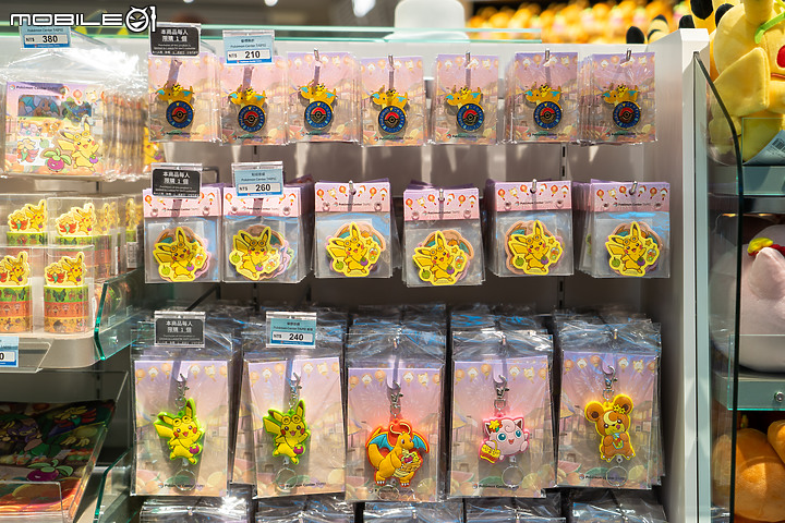 全台首間寶可夢中心「Pokémon Center TAIPEI」今開幕，限定商品搶先看！