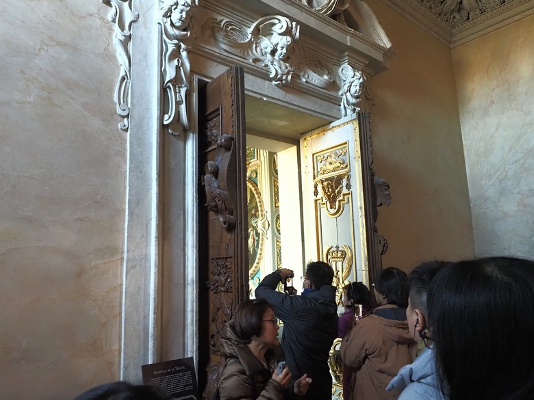 楓丹白露宮(Chateau de Fontainebleau),外掛凱旋門(Arc de Triomphe)、聖母院(Cathédrale Notre-Dame de Paris)、歌劇院(Palais Garnier)、莫里哀噴泉(Fontaine Molière)、聖米歇爾噴泉(Fontaine Saint-Michel) — 世界文化遺產 之 楓丹白靈宮及其園林(Palace and Park of Fontainebleau) — 2023年冬季歐洲行旅 第八部