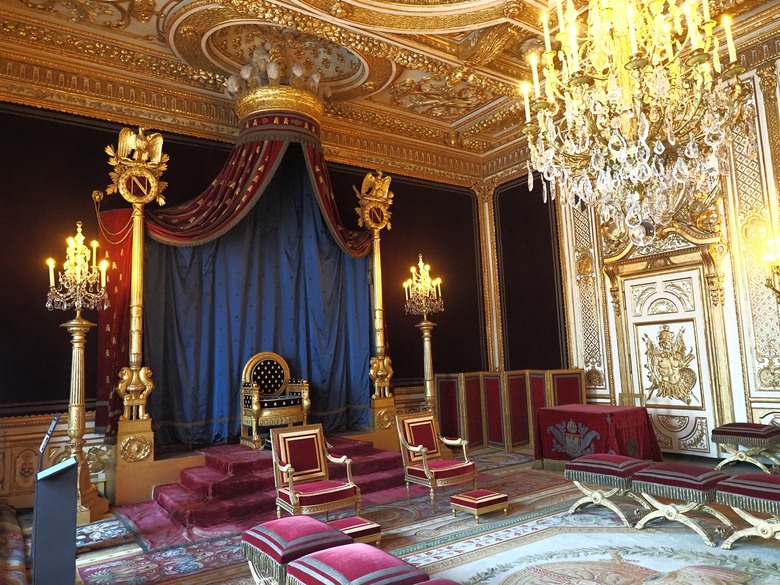 楓丹白露宮(Chateau de Fontainebleau),外掛凱旋門(Arc de Triomphe)、聖母院(Cathédrale Notre-Dame de Paris)、歌劇院(Palais Garnier)、莫里哀噴泉(Fontaine Molière)、聖米歇爾噴泉(Fontaine Saint-Michel) — 世界文化遺產 之 楓丹白靈宮及其園林(Palace and Park of Fontainebleau) — 2023年冬季歐洲行旅 第八部