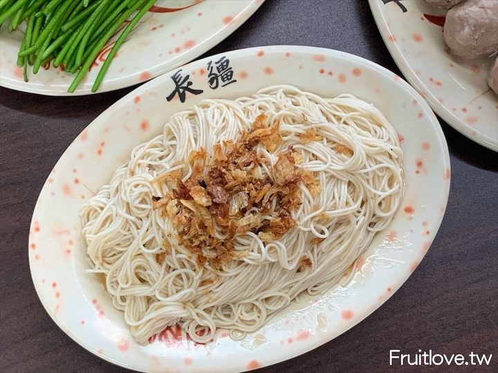 點我看大圖 羊肉爐推薦,湯頭厚實鮮甜,羊肉軟嫩,服務親切,寵物友善餐廳
