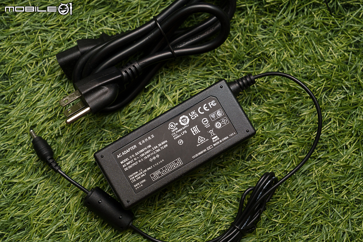 Philips 600W 儲能行動電源試用｜一機就能搞定所有戶外活動充電需求？！