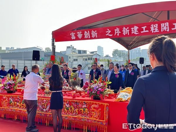 單元8地王來了，3新案均價叩關7字頭