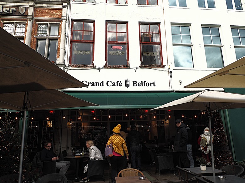 布魯日大廣場(Grote Markt)、大鐘樓(Belfort) 、市政廳(Stadhuis Brugge) 、玫瑰碼頭(Rosary Quay) 、聖母教堂(Onze-Lieve-Vrouwekerk)、貝居安禮修道院(Begijnhofkapel),還有白酒淡菜 — 世界文化遺產 之 布魯日歷史中心(Historic Centre of Brugge) — 2023年冬季歐洲行旅 第五部