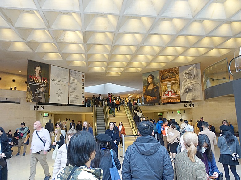 塞納河遊船 (Bateaux-Mouches) 與 羅浮宮(Musée du Louvre),外掛地窖內享用法式烤田螺與鴨胸 — 世界文化遺產 之 巴黎,塞纳河畔(Paris, Banks of the Seine) — 2023年冬季歐洲行旅 第六部