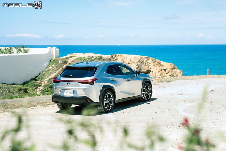 【海外新訊】Lexus發表UX新年式更新,全新UX 300h將成為車系主力車型!