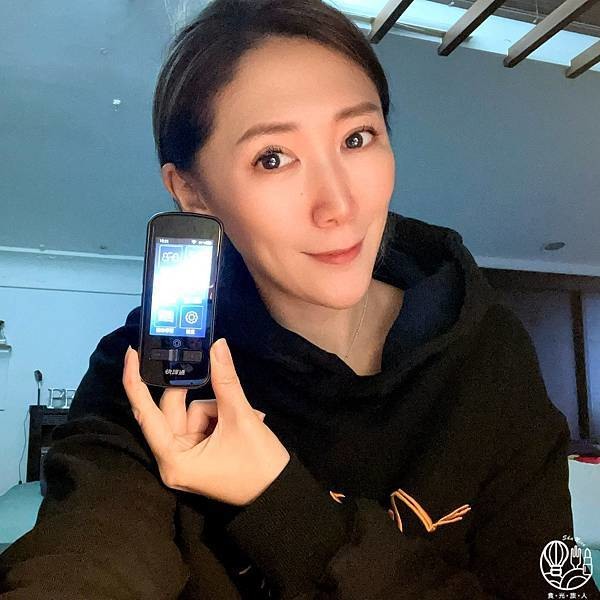 【快譯通VT330雙向即時智能口譯機】小體積大電量 即時翻譯106種語言 還能拍照及錄音翻譯 學習旅遊多用途的神隊友