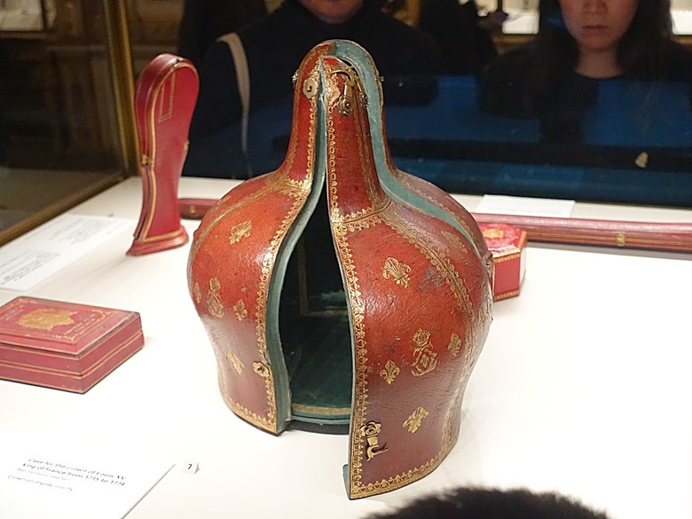 塞納河遊船 (Bateaux-Mouches) 與 羅浮宮(Musée du Louvre),外掛地窖內享用法式烤田螺與鴨胸 — 世界文化遺產 之 巴黎,塞纳河畔(Paris, Banks of the Seine) — 2023年冬季歐洲行旅 第六部