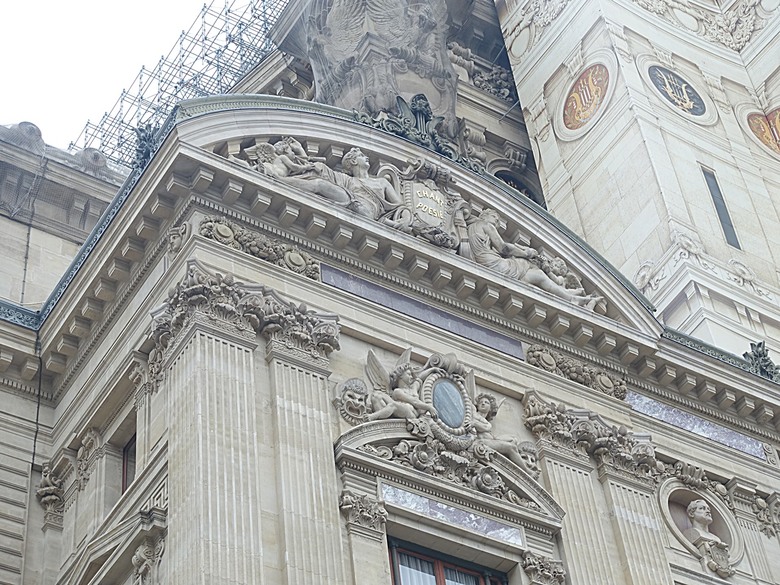 楓丹白露宮(Chateau de Fontainebleau),外掛凱旋門(Arc de Triomphe)、聖母院(Cathédrale Notre-Dame de Paris)、歌劇院(Palais Garnier)、莫里哀噴泉(Fontaine Molière)、聖米歇爾噴泉(Fontaine Saint-Michel) — 世界文化遺產 之 楓丹白靈宮及其園林(Palace and Park of Fontainebleau) — 2023年冬季歐洲行旅 第八部