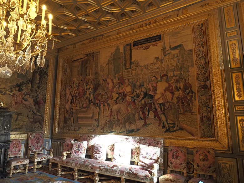 楓丹白露宮(Chateau de Fontainebleau)，外掛凱旋門(Arc de Triomphe)、聖母院(Cathédrale Notre-Dame de Paris)、歌劇院(Palais Garnier)、莫里哀噴泉(Fontaine Molière)、聖米歇爾噴泉(Fontaine Saint-Michel) — 世界文化遺產 之 楓丹白靈宮及其園林(Palace and Park of Fontainebleau) — 2023年冬季歐洲行旅 第八部