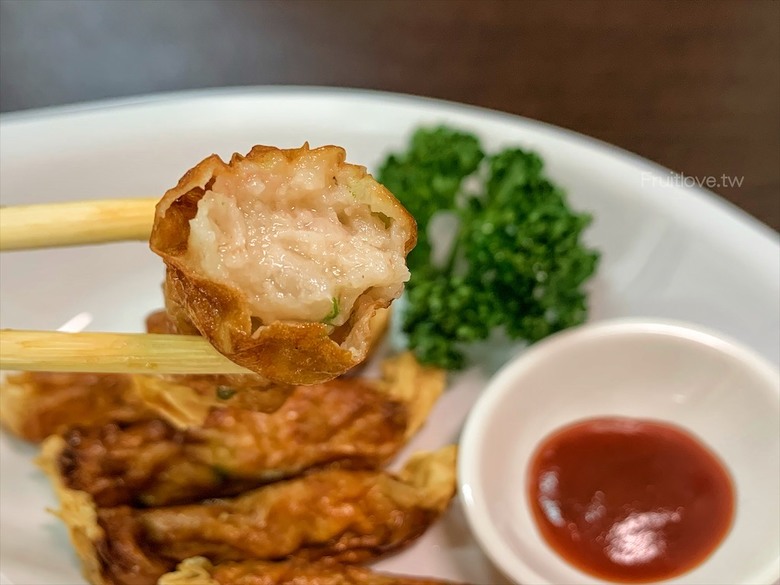 點我看大圖 想不到炒飯、炒麵店也有許多好吃的餐廳菜