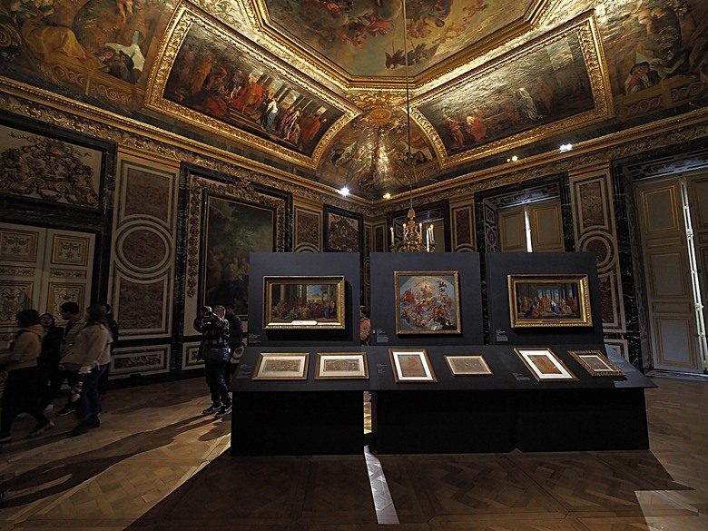 凡爾賽宮(Château de Versailles) — 世界文化遺產 之 凡爾賽宮及其園林(Palace and Park of Versailles) — 外掛巴黎市政廳(Hôtel de Ville)、古監獄(Conciergerie) 、皇家宮殿(Domaine National du Palais-Royal) — 2023年冬季歐洲行旅 第七部
