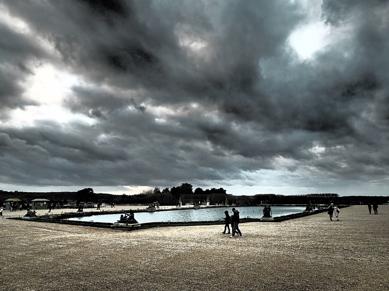 凡爾賽宮(Château de Versailles) — 世界文化遺產 之 凡爾賽宮及其園林(Palace and Park of Versailles) — 外掛巴黎市政廳(Hôtel de Ville)、古監獄(Conciergerie) 、皇家宮殿(Domaine National du Palais-Royal) — 2023年冬季歐洲行旅 第七部