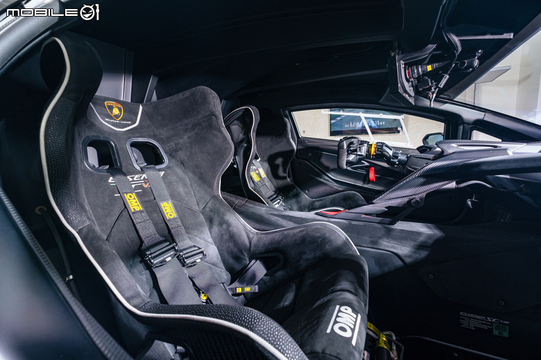 【2024台北車展】展現V12引擎的極致演繹!全球限量的Lamborghini Essenza SCV12現身車展!