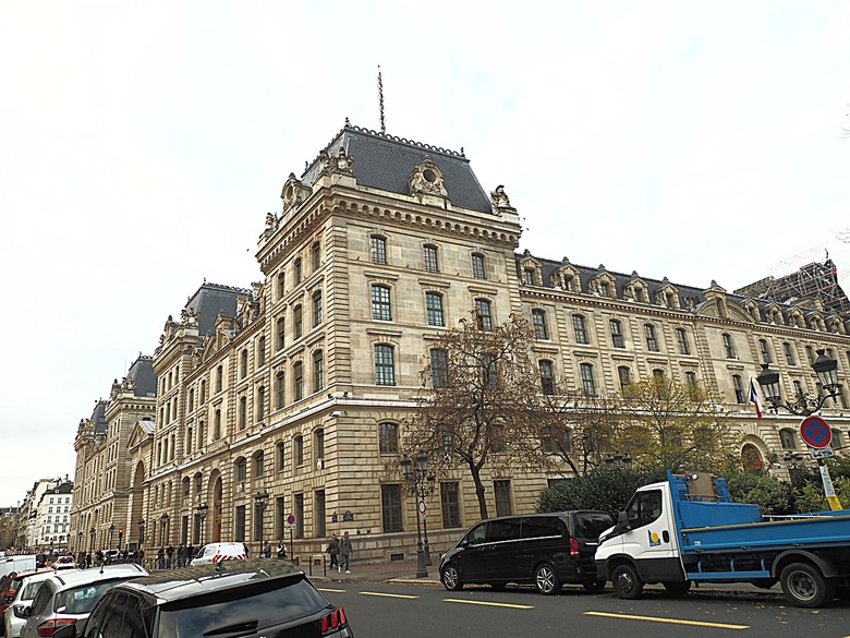 楓丹白露宮(Chateau de Fontainebleau),外掛凱旋門(Arc de Triomphe)、聖母院(Cathédrale Notre-Dame de Paris)、歌劇院(Palais Garnier)、莫里哀噴泉(Fontaine Molière)、聖米歇爾噴泉(Fontaine Saint-Michel) — 世界文化遺產 之 楓丹白靈宮及其園林(Palace and Park of Fontainebleau) — 2023年冬季歐洲行旅 第八部