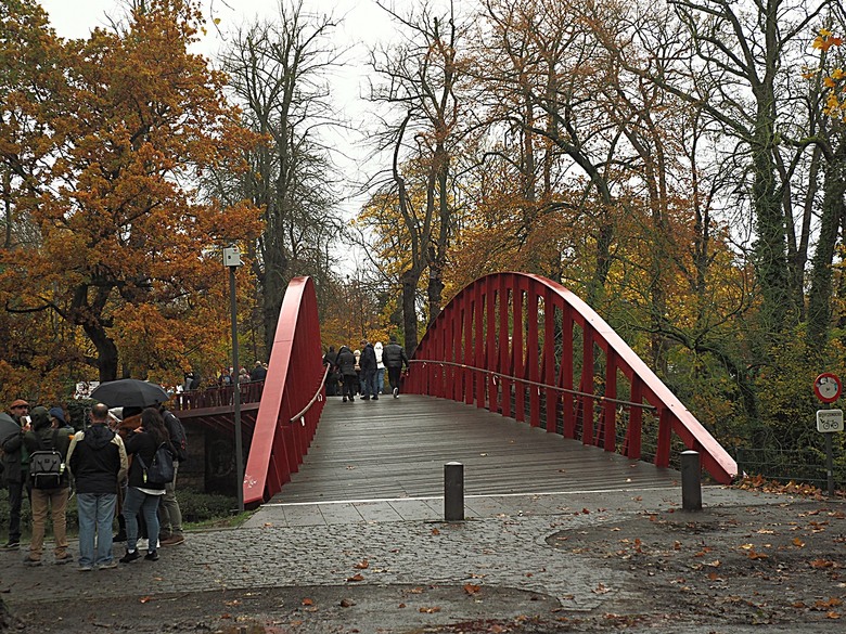 布魯日大廣場(Grote Markt)、大鐘樓(Belfort) 、市政廳(Stadhuis Brugge) 、玫瑰碼頭(Rosary Quay) 、聖母教堂(Onze-Lieve-Vrouwekerk)、貝居安禮修道院(Begijnhofkapel),還有白酒淡菜 — 世界文化遺產 之 布魯日歷史中心(Historic Centre of Brugge) — 2023年冬季歐洲行旅 第五部