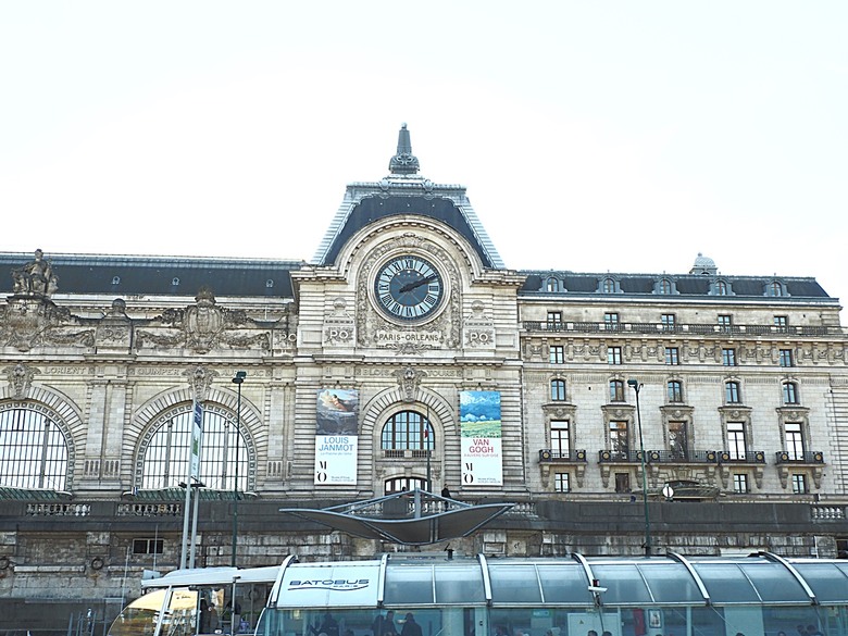 塞納河遊船 (Bateaux-Mouches) 與 羅浮宮(Musée du Louvre),外掛地窖內享用法式烤田螺與鴨胸 — 世界文化遺產 之 巴黎,塞纳河畔(Paris, Banks of the Seine) — 2023年冬季歐洲行旅 第六部