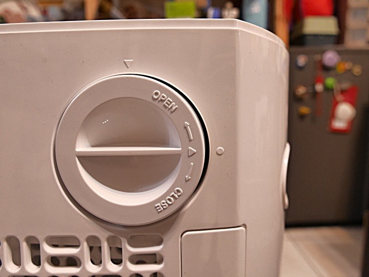 LG PuriCare™ 雙變頻除濕機 feat. CordZero™ R5T 濕拖清潔機器人 (自動除塵) 使用心得分享 — 在溼冷的天氣中享受乾爽又自動變乾淨的環境