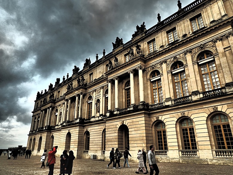 凡爾賽宮(Château de Versailles) — 世界文化遺產 之 凡爾賽宮及其園林(Palace and Park of Versailles) — 外掛巴黎市政廳(Hôtel de Ville)、古監獄(Conciergerie) 、皇家宮殿(Domaine National du Palais-Royal) — 2023年冬季歐洲行旅 第七部
