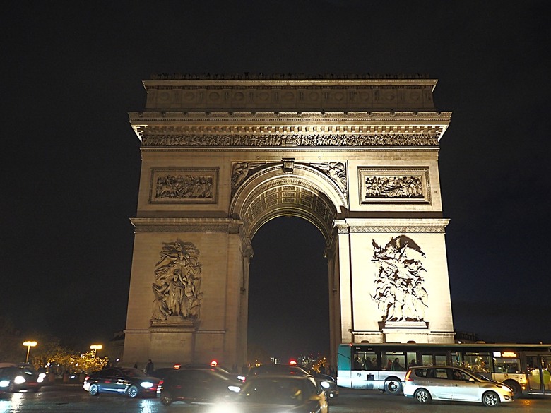 楓丹白露宮(Chateau de Fontainebleau)，外掛凱旋門(Arc de Triomphe)、聖母院(Cathédrale Notre-Dame de Paris)、歌劇院(Palais Garnier)、莫里哀噴泉(Fontaine Molière)、聖米歇爾噴泉(Fontaine Saint-Michel) — 世界文化遺產 之 楓丹白靈宮及其園林(Palace and Park of Fontainebleau) — 2023年冬季歐洲行旅 第八部