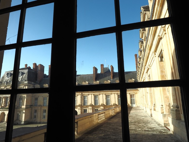 楓丹白露宮(Chateau de Fontainebleau),外掛凱旋門(Arc de Triomphe)、聖母院(Cathédrale Notre-Dame de Paris)、歌劇院(Palais Garnier)、莫里哀噴泉(Fontaine Molière)、聖米歇爾噴泉(Fontaine Saint-Michel) — 世界文化遺產 之 楓丹白靈宮及其園林(Palace and Park of Fontainebleau) — 2023年冬季歐洲行旅 第八部