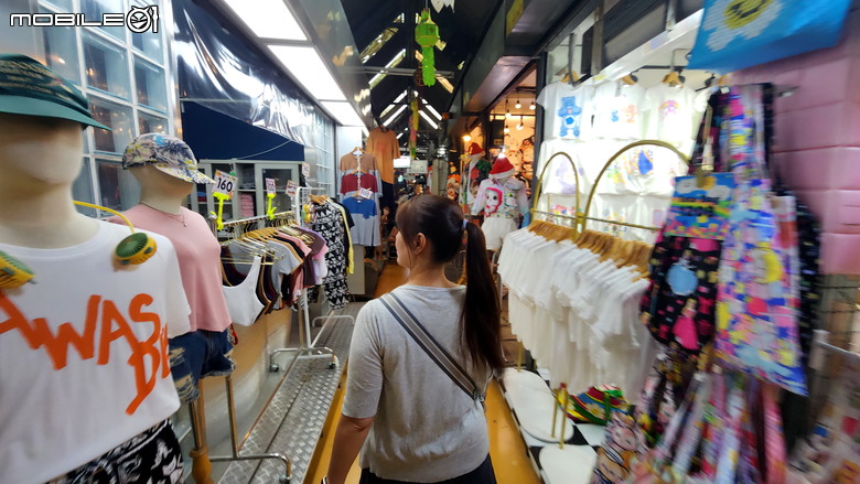 泰國的第一次自由行 PART.3 (真槍實彈射擊體驗、恰圖恰市集、LET'S RELEX)