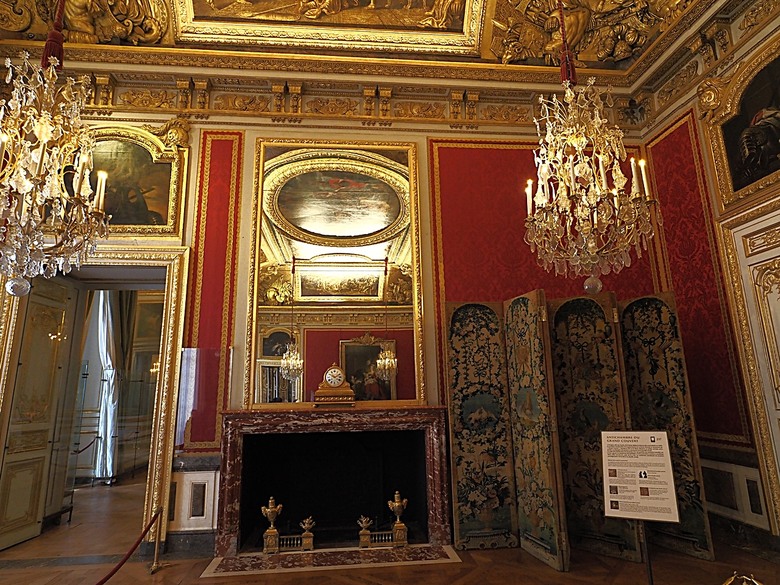 凡爾賽宮(Château de Versailles) — 世界文化遺產 之 凡爾賽宮及其園林(Palace and Park of Versailles) — 外掛巴黎市政廳(Hôtel de Ville)、古監獄(Conciergerie) 、皇家宮殿(Domaine National du Palais-Royal) — 2023年冬季歐洲行旅 第七部