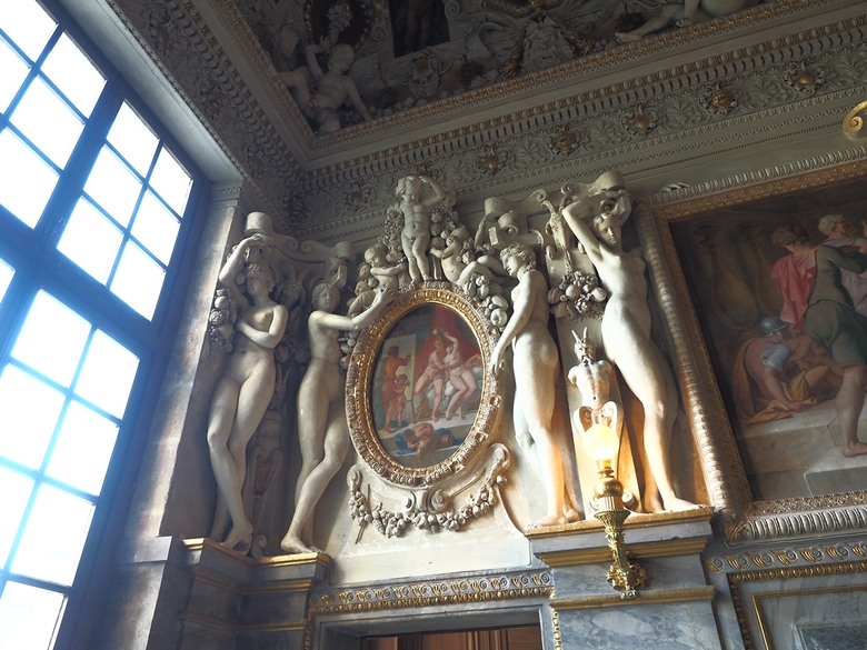 楓丹白露宮(Chateau de Fontainebleau)，外掛凱旋門(Arc de Triomphe)、聖母院(Cathédrale Notre-Dame de Paris)、歌劇院(Palais Garnier)、莫里哀噴泉(Fontaine Molière)、聖米歇爾噴泉(Fontaine Saint-Michel) — 世界文化遺產 之 楓丹白靈宮及其園林(Palace and Park of Fontainebleau) — 2023年冬季歐洲行旅 第八部