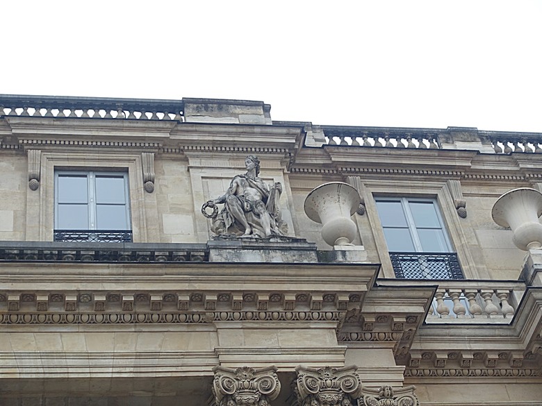 凡爾賽宮(Château de Versailles) — 世界文化遺產 之 凡爾賽宮及其園林(Palace and Park of Versailles) — 外掛巴黎市政廳(Hôtel de Ville)、古監獄(Conciergerie) 、皇家宮殿(Domaine National du Palais-Royal) — 2023年冬季歐洲行旅 第七部