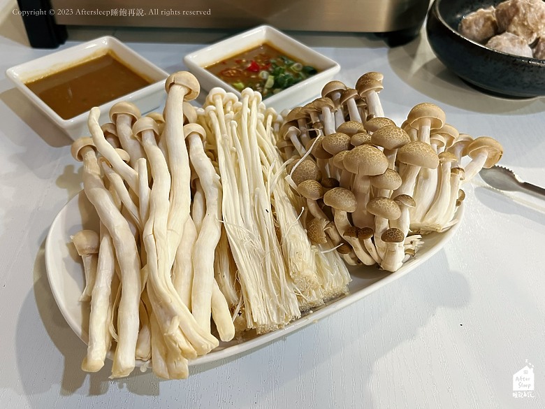 高雄苓雅｜千槢小館 HOTPOT＿香氣滿滿酸菜白肉鍋