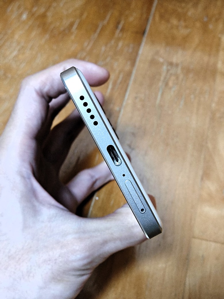 【不專業開箱】紅米 Redmi K70E 晴雪色｜聯發科 MTK 天璣8300-Ultra 狂暴首發！