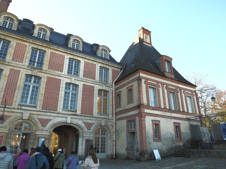 楓丹白露宮(Chateau de Fontainebleau),外掛凱旋門(Arc de Triomphe)、聖母院(Cathédrale Notre-Dame de Paris)、歌劇院(Palais Garnier)、莫里哀噴泉(Fontaine Molière)、聖米歇爾噴泉(Fontaine Saint-Michel) — 世界文化遺產 之 楓丹白靈宮及其園林(Palace and Park of Fontainebleau) — 2023年冬季歐洲行旅 第八部