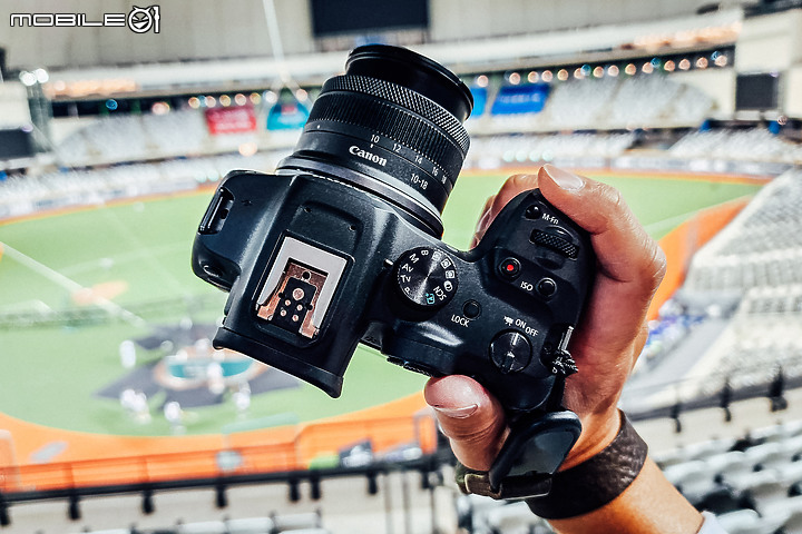 Canon RF-S 10-18mm f/4.5-6.3 IS STM 評測報告｜攝錄皆宜、僅 150g 的隨身超廣角鏡頭！