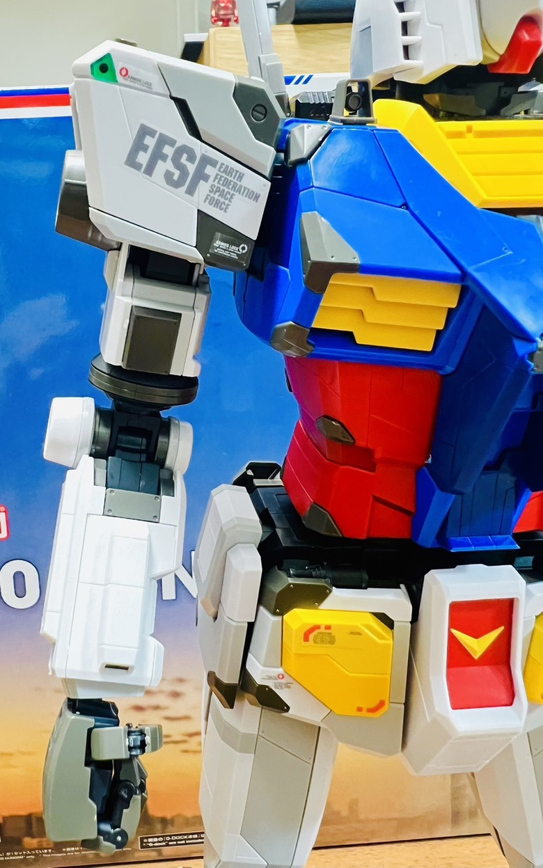 橫濱鋼彈展覽謝幕前的留念｜ 萬代 1/48 RX-78F00 鋼彈模型
