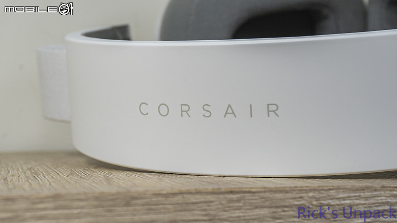 點我看大圖 【開箱】無線三模、增加續航 | CORSAIR HS80 MAX WIRELESS WHITE