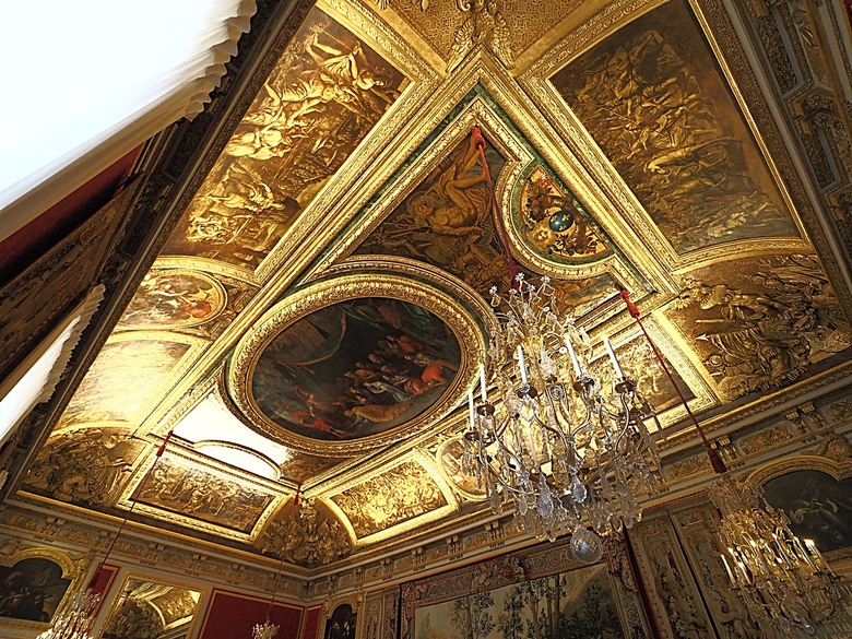 凡爾賽宮(Château de Versailles) — 世界文化遺產 之 凡爾賽宮及其園林(Palace and Park of Versailles) — 外掛巴黎市政廳(Hôtel de Ville)、古監獄(Conciergerie) 、皇家宮殿(Domaine National du Palais-Royal) — 2023年冬季歐洲行旅 第七部