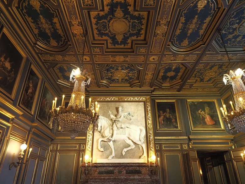 楓丹白露宮(Chateau de Fontainebleau),外掛凱旋門(Arc de Triomphe)、聖母院(Cathédrale Notre-Dame de Paris)、歌劇院(Palais Garnier)、莫里哀噴泉(Fontaine Molière)、聖米歇爾噴泉(Fontaine Saint-Michel) — 世界文化遺產 之 楓丹白靈宮及其園林(Palace and Park of Fontainebleau) — 2023年冬季歐洲行旅 第八部