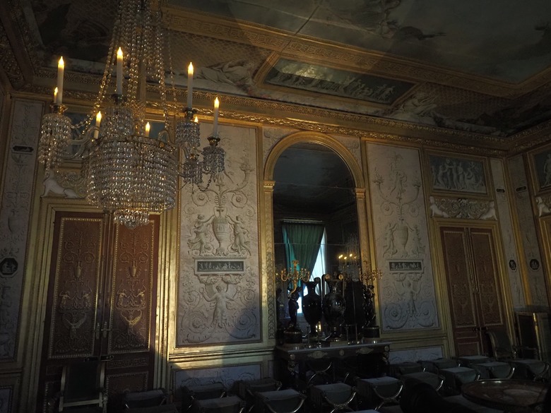 楓丹白露宮(Chateau de Fontainebleau),外掛凱旋門(Arc de Triomphe)、聖母院(Cathédrale Notre-Dame de Paris)、歌劇院(Palais Garnier)、莫里哀噴泉(Fontaine Molière)、聖米歇爾噴泉(Fontaine Saint-Michel) — 世界文化遺產 之 楓丹白靈宮及其園林(Palace and Park of Fontainebleau) — 2023年冬季歐洲行旅 第八部