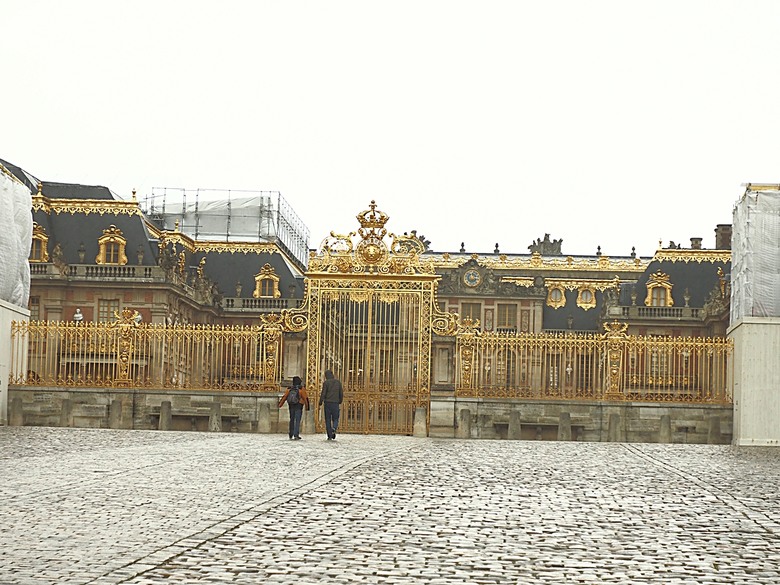 凡爾賽宮(Château de Versailles) — 世界文化遺產 之 凡爾賽宮及其園林(Palace and Park of Versailles) — 外掛巴黎市政廳(Hôtel de Ville)、古監獄(Conciergerie) 、皇家宮殿(Domaine National du Palais-Royal) — 2023年冬季歐洲行旅 第七部