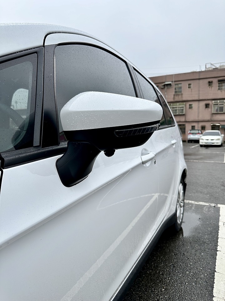 點我看大圖 下雨天,交車天。(可能是) 配備最滿的 Colt Plus (圖多)