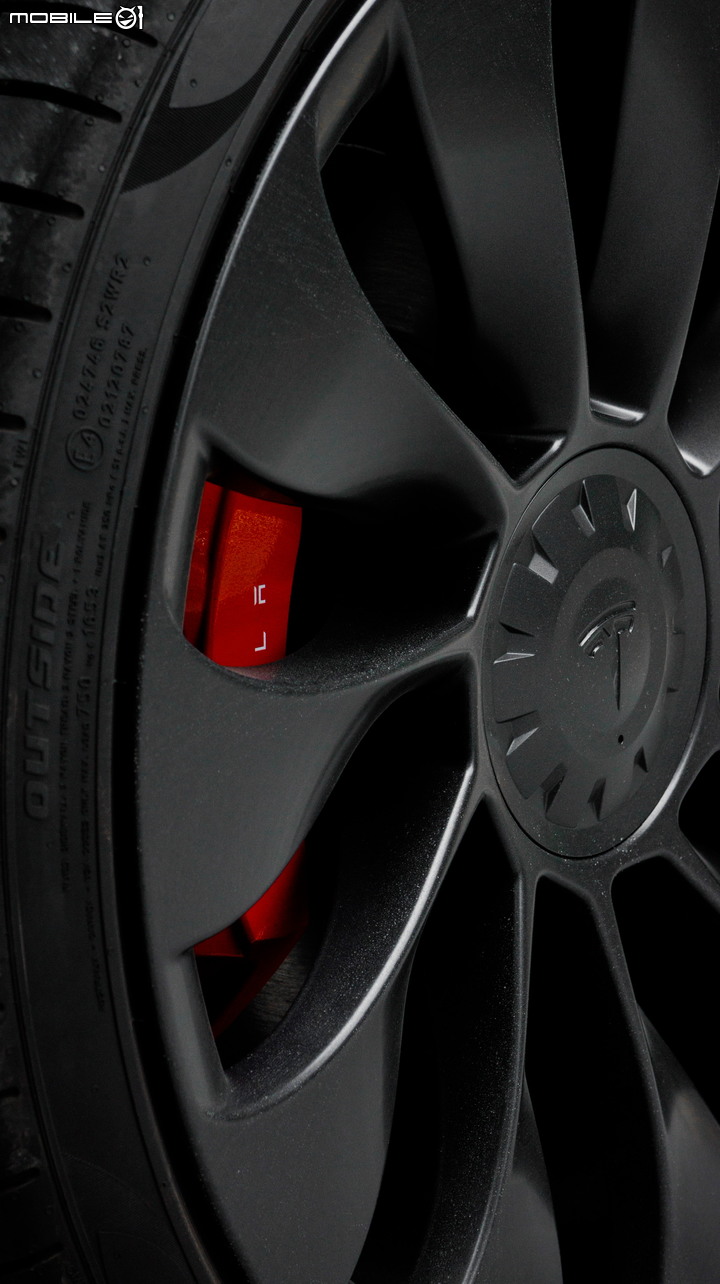 Tesla Model Y Performance 你好!未來移動式! Chapter. 1