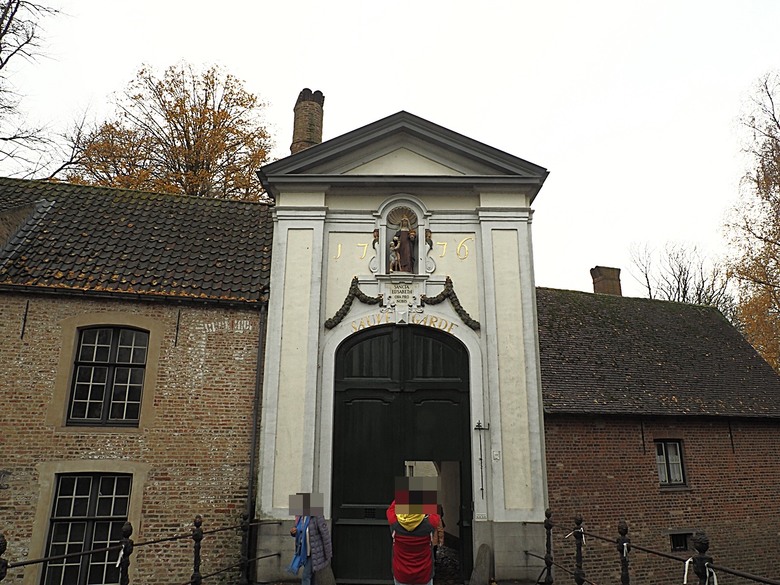 布魯日大廣場(Grote Markt)、大鐘樓(Belfort) 、市政廳(Stadhuis Brugge) 、玫瑰碼頭(Rosary Quay) 、聖母教堂(Onze-Lieve-Vrouwekerk)、貝居安禮修道院(Begijnhofkapel),還有白酒淡菜 — 世界文化遺產 之 布魯日歷史中心(Historic Centre of Brugge) — 2023年冬季歐洲行旅 第五部