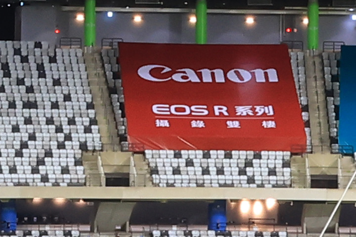 Canon RF-S 10-18mm f/4.5-6.3 IS STM 評測報告｜攝錄皆宜、僅 150g 的隨身超廣角鏡頭！