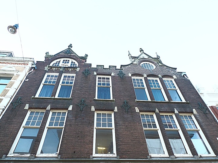 哈倫(Haarlem)市區、聖巴弗教堂(St.-Bavokerk)、桑斯安斯(Zaanse Schans)風車村、福倫丹(Volendam)午餐、羊角村(Giethoorn)遊船 — 荷蘭鄉間風光 — 2023年冬季歐洲行旅 第二部