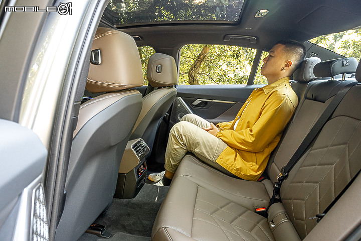 BMW i5 eDrive40 M Sport 試駕｜電能加持科技進化，但仍是你記憶中的五系列！