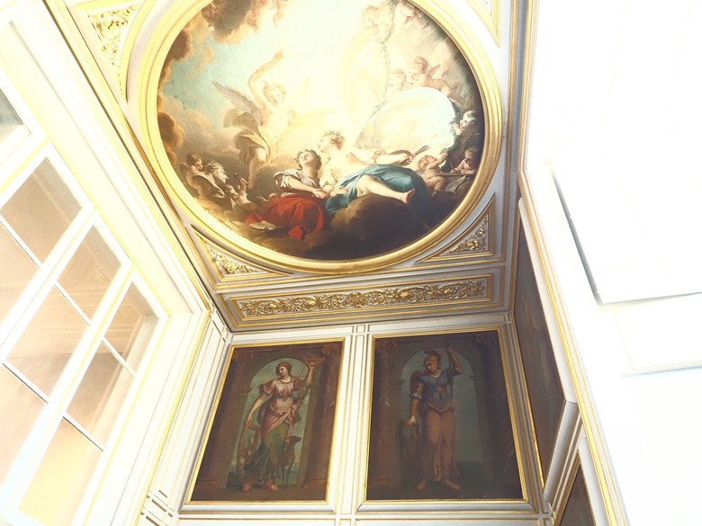 楓丹白露宮(Chateau de Fontainebleau),外掛凱旋門(Arc de Triomphe)、聖母院(Cathédrale Notre-Dame de Paris)、歌劇院(Palais Garnier)、莫里哀噴泉(Fontaine Molière)、聖米歇爾噴泉(Fontaine Saint-Michel) — 世界文化遺產 之 楓丹白靈宮及其園林(Palace and Park of Fontainebleau) — 2023年冬季歐洲行旅 第八部