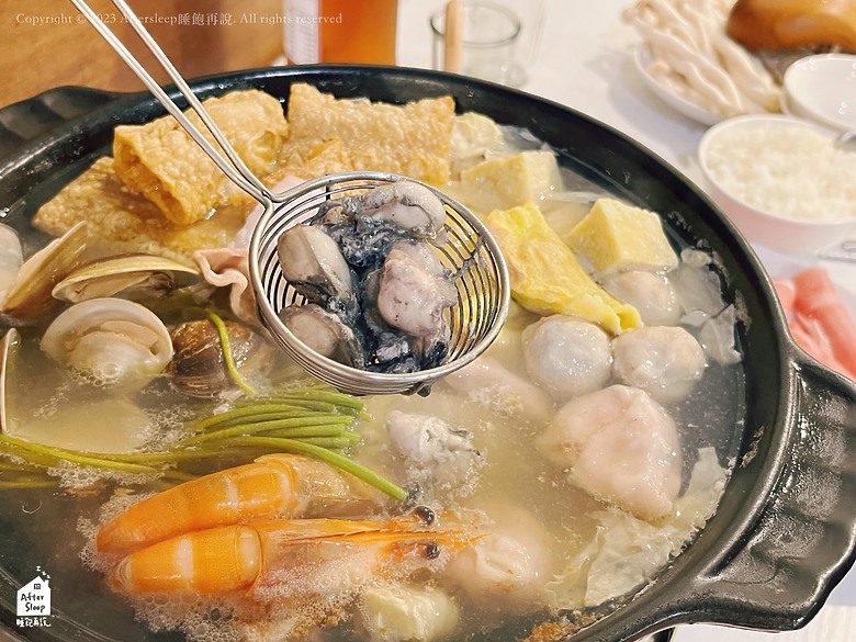 點我看大圖 高雄苓雅|千槢小館 HOTPOT_香氣滿滿酸菜白肉鍋