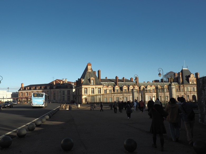 楓丹白露宮(Chateau de Fontainebleau),外掛凱旋門(Arc de Triomphe)、聖母院(Cathédrale Notre-Dame de Paris)、歌劇院(Palais Garnier)、莫里哀噴泉(Fontaine Molière)、聖米歇爾噴泉(Fontaine Saint-Michel) — 世界文化遺產 之 楓丹白靈宮及其園林(Palace and Park of Fontainebleau) — 2023年冬季歐洲行旅 第八部
