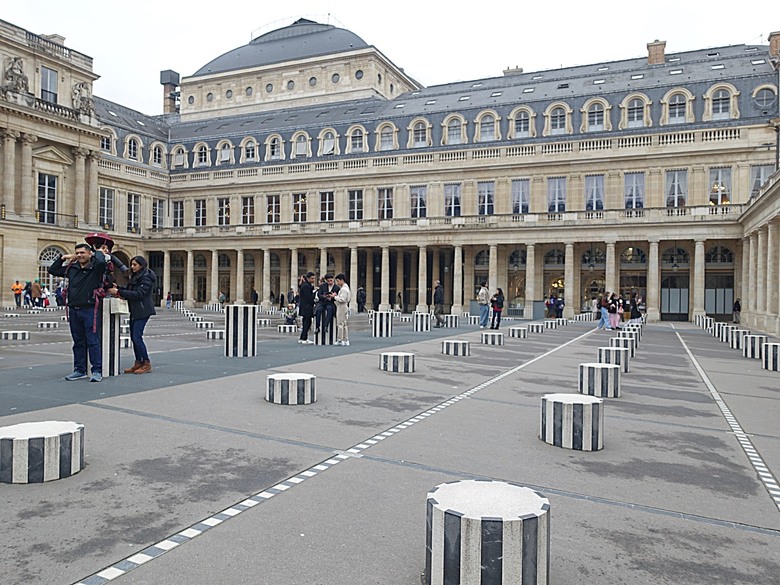 凡爾賽宮(Château de Versailles) — 世界文化遺產 之 凡爾賽宮及其園林(Palace and Park of Versailles) — 外掛巴黎市政廳(Hôtel de Ville)、古監獄(Conciergerie) 、皇家宮殿(Domaine National du Palais-Royal) — 2023年冬季歐洲行旅 第七部
